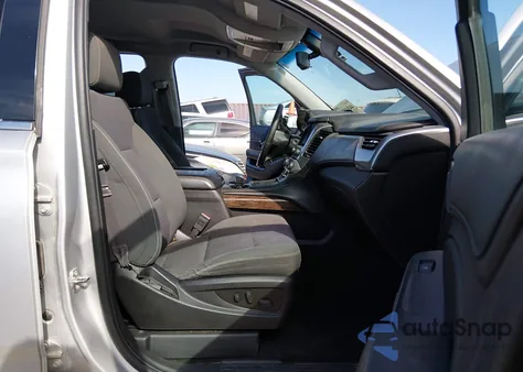 2016 Chevrolet Suburban Ls z USA, uszkodzony, nr VIN 1GNSCGKC2GR370072